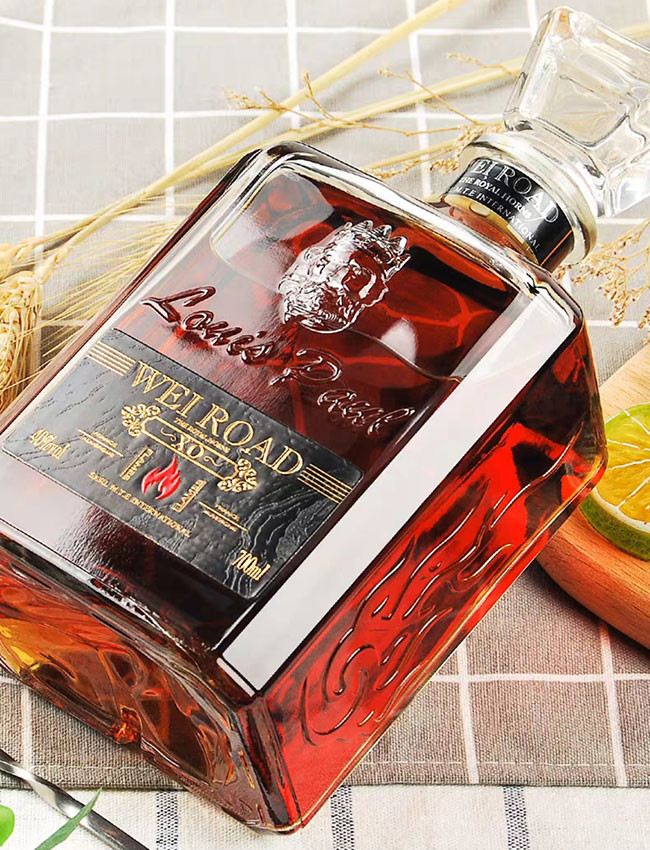 Xo Brandy Gold Foil Embossing Labels Roll Vinyl Stickers For Wine Bottles